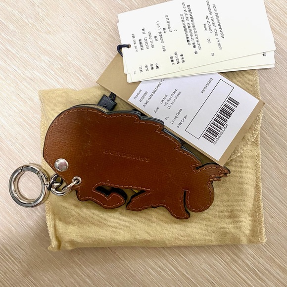 Burberry Studded Leather Bull Key Chain Charm - Picture 4 of 4